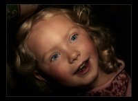 Тя; Коментари:30