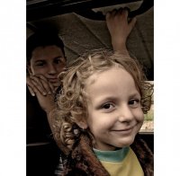 Абе тя тая кола не е наша. Тя е на чичо :); comments:20