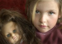 Момиче с кукла; Коментари:13