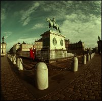 Площад; Коментари:37