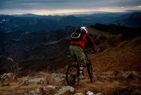 Давай, че слънцето залезе!; Коментари:7