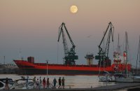 Пристанища; Коментари:12