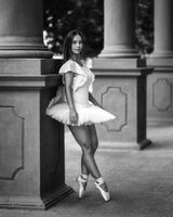 Балерина на улицата ЧБ; comments:3