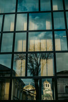 The old, reflected in the new.; Коментари:2