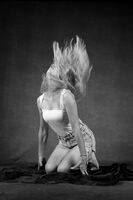 Black &amp; white; Коментари:2