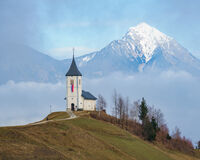 Chapel Over the Clouds; Коментари:9