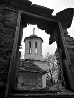 Оцеляла през времето; comments:2