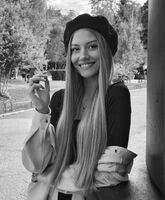 Лора; comments:2