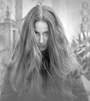 no name ( ID=2570076 ); comments:2