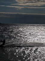 По залез; comments:3