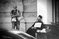 "Всяка птичка на свой език пее" -румънска пословица; comments:24