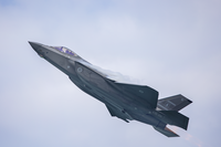 F-35 на ВВС на Австралия в небето над Сингапур; Коментари:1