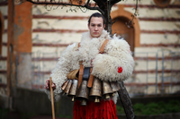 no name ( ID=2577243 ); comments:3