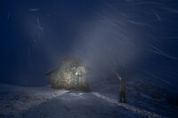 Светлината зове; Коментари:5