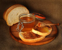 Филийка с мед; Коментари:1