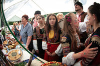 no name ( ID=2577785 ); comments:5