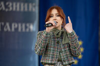 Мона; No comments