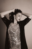 Жена; No comments