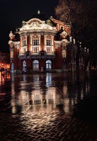 Варна операта; Коментари:1