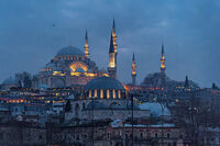 Twilight over the Golden Horn; Коментари:3