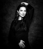 В; Коментари:3