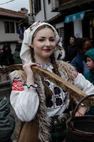 Мома оди за вода; comments:5