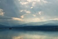 Край езерото..; comments:2