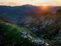 no name ( ID=2581536 ); comments:4