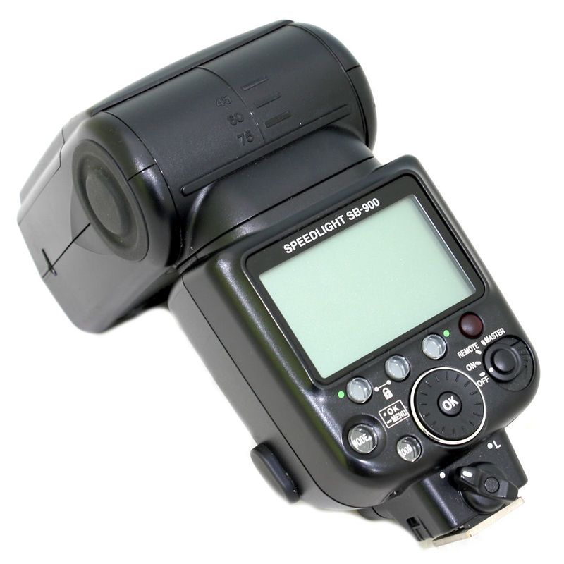 Продава Светкавица за Никон Nikon Speedlight SB900 БАЗАР PHOTO FORUM