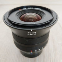 Zeiss Touit 12 мм /F 2,8 за FujiFilm