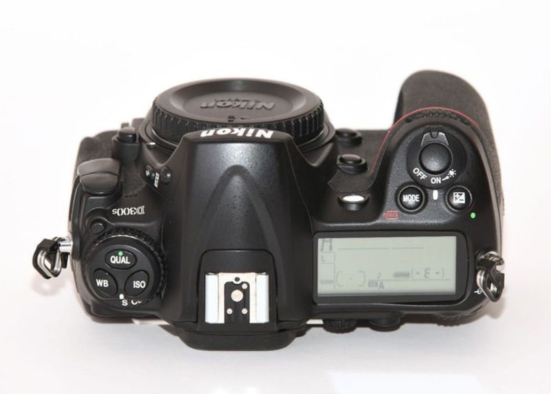 Продава: Nikon D300s - БАЗАР - PHOTO FORUM