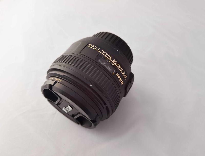  Nikon 50mm f1 .4G - - PHOTO FORUM