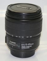 Canon EF-S 15-85mm f/3.5-5.6 IS USM