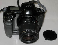 Canon EOS 1 w. Tamron AF 3.5-5.6/28-80mm