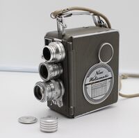 Nizo Heliomatic 8 S2R - 8mm Movie Camera