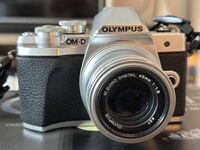 Olympus E-M10D III +  ZD Micro 45mm f/1.8 MSC