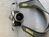фотоапарат Nikon F65 с обектив NIKON 28-80mm AF Nikkor Lens,