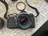 Pentax me, с два обектива - smc f1,7 и f2 