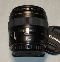 Обектив Canon EF 85 F1.8 USM