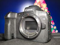 фотоапарат Canon EOS R