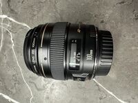 Canon EF 100mm 2.0 USM (s/n %671) - покрива и средния формат на Fuji GFX!