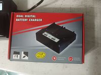 Двойно зарядно за Nikon EN-EL15 с батерии