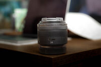 Canon RF 24MM F1.8 Macro IS