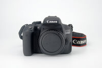 Canon EOS 800D - тяло