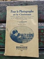 Продавам книга "Pour le Photographe et le Cinéman . J. de Thellesm