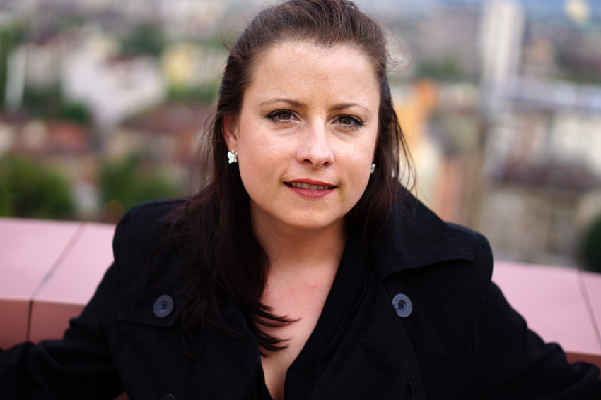 Sony E 50mm f/1.8 Sony E 50mm f/1.8