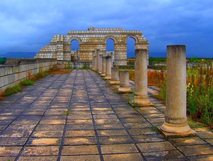 Варна древняя. Руины древней Плиски Болгария. Плиска Болгария. Город Плиска Болгария. Руины древней Плиски (Плиска).