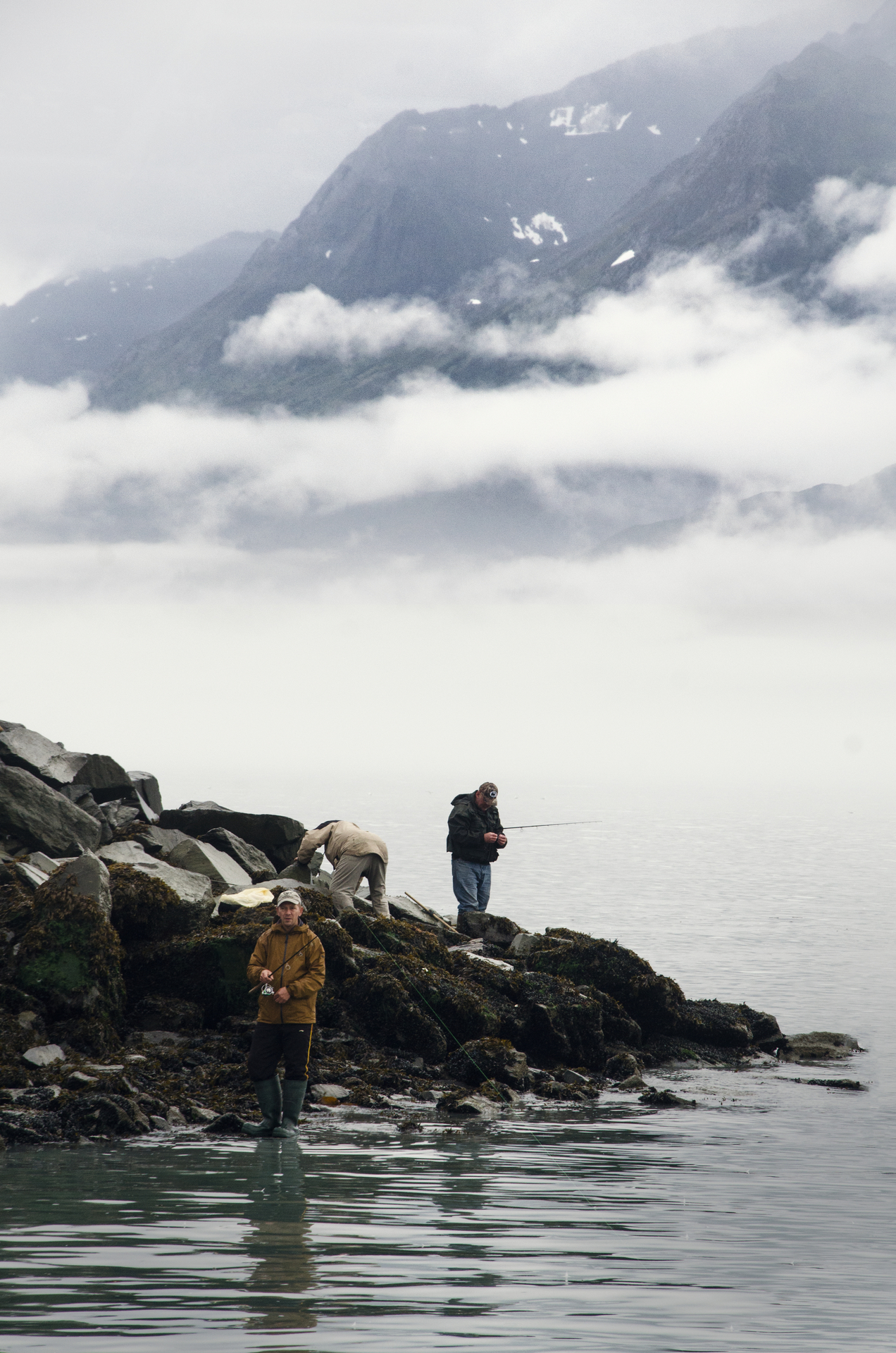 Fishmen near to Valdez от Галин Василев - Galaxiitoo