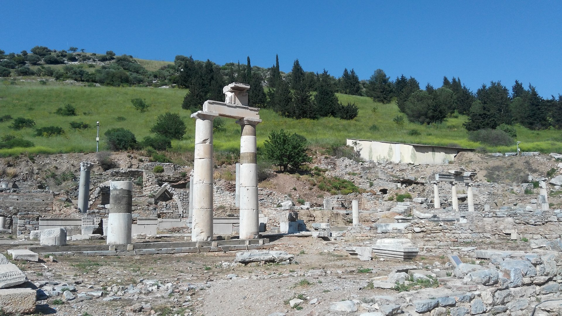 Ephesus / Ефес от Aleksandar Petrov - SaS