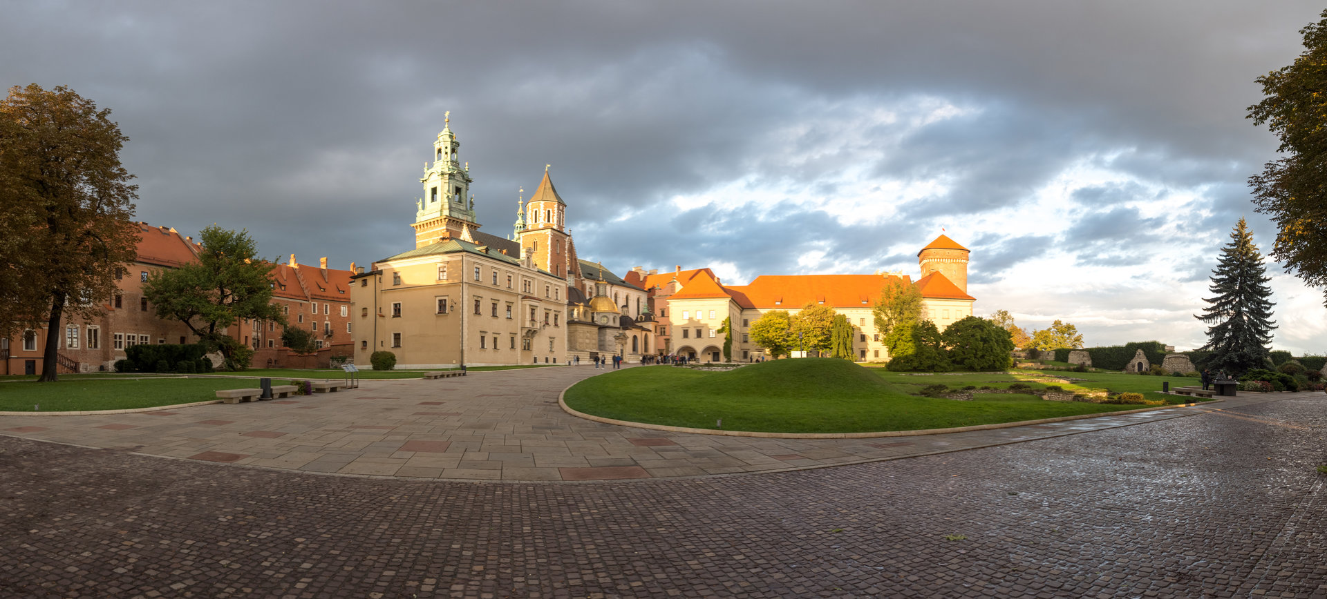 Wawel Royal Castle - Krakow от Nikola Zafirov - starswriter